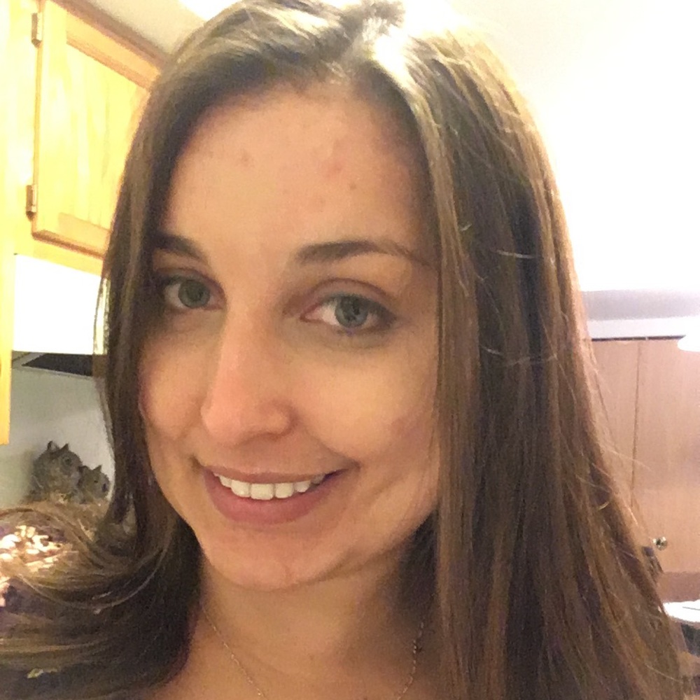 Meet your Posher, Lauren